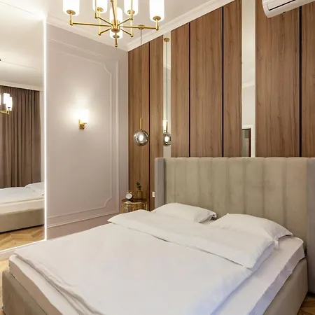 Leogrand On Horodotska 45 아파트 *