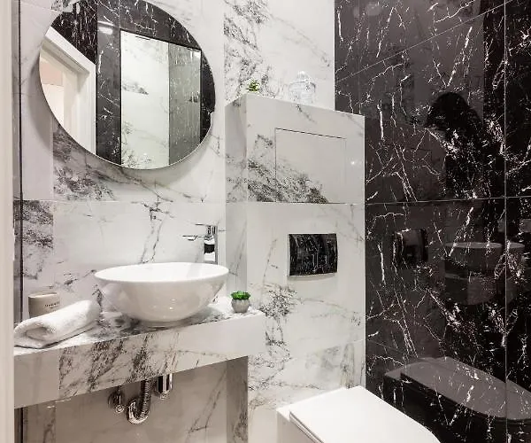 Leogrand On Horodotska 45