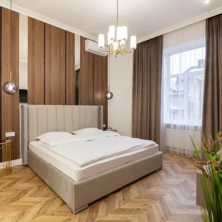 Leogrand On Horodotska 45